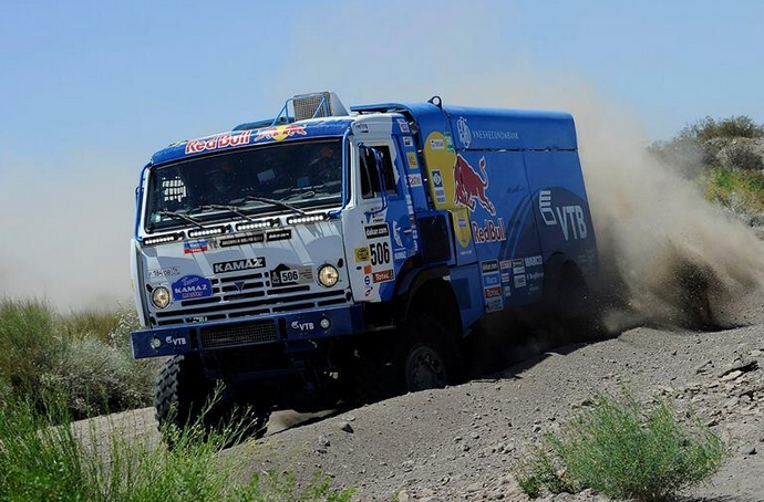 Dakar Rally 2014: Karginov wint nipt voor De Rooy, Versluis wederom met problemen